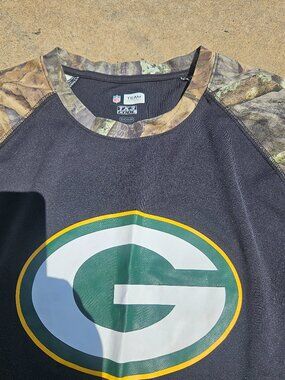 Green Bay Packers Adult Small, Camo long sleeve dri-fit shirt